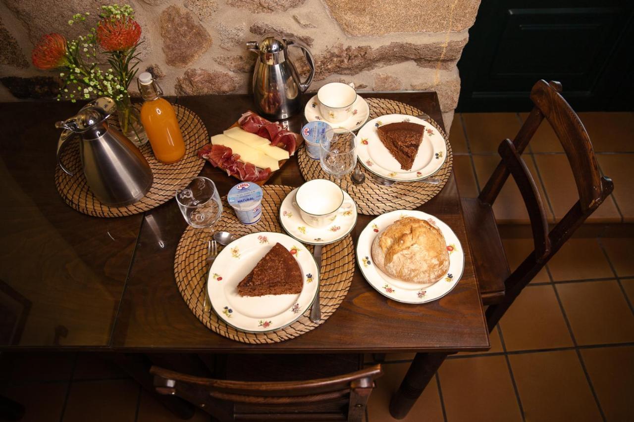 Os Miguelinos Guest House Catoira Eksteriør bilde