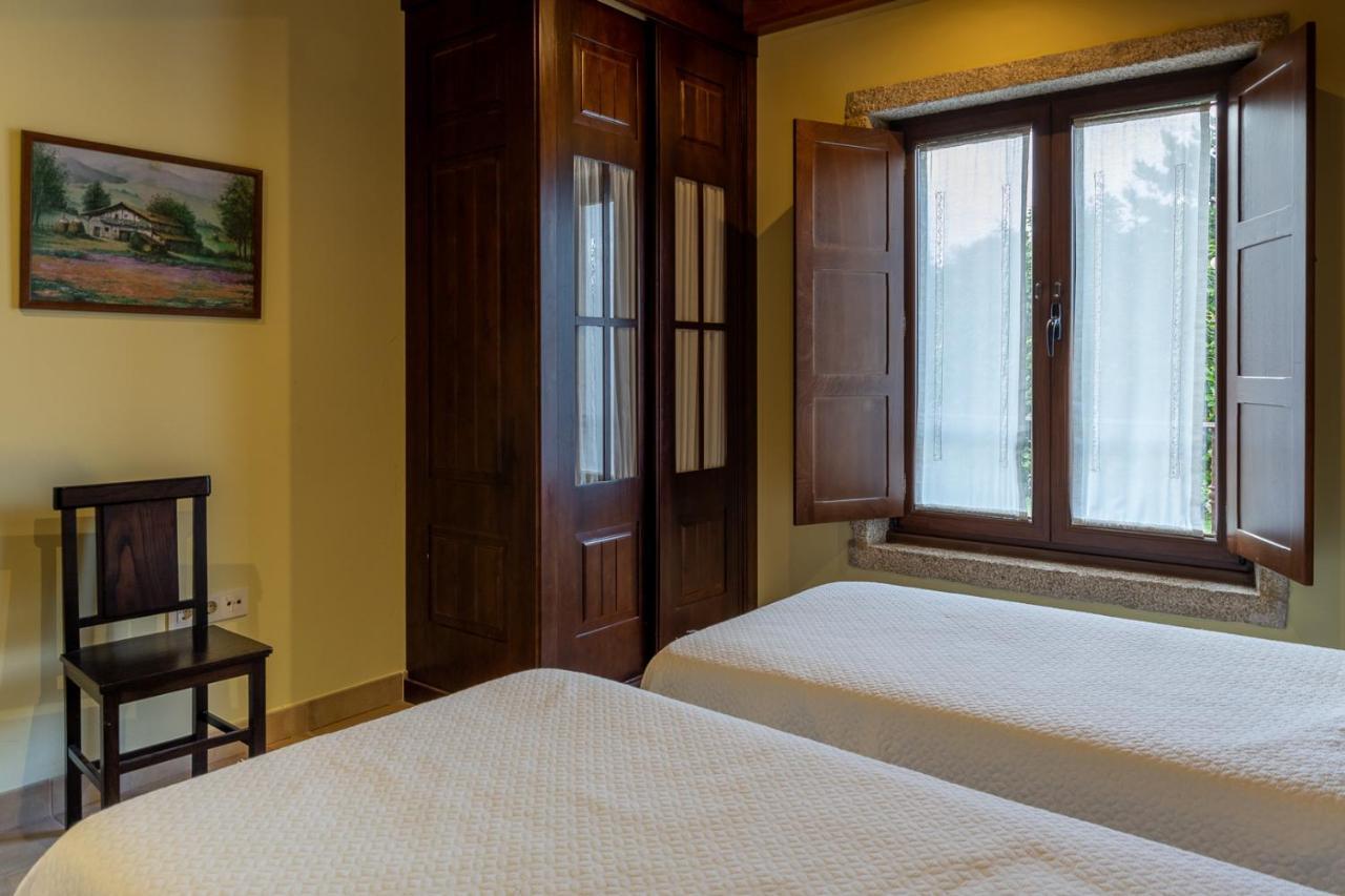 Os Miguelinos Guest House Catoira Eksteriør bilde