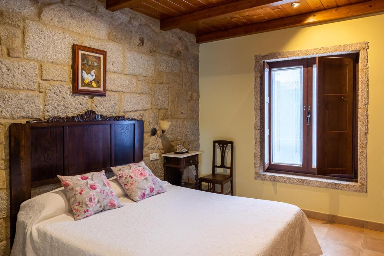 Os Miguelinos Guest House Catoira Eksteriør bilde