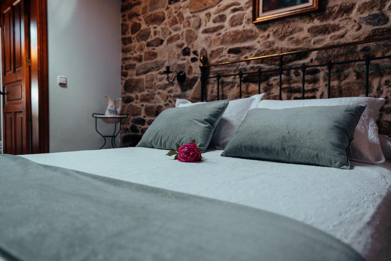 Os Miguelinos Guest House Catoira Eksteriør bilde