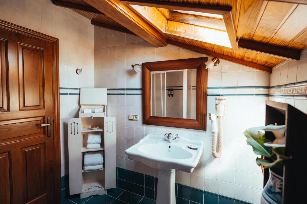 Os Miguelinos Guest House Catoira Eksteriør bilde
