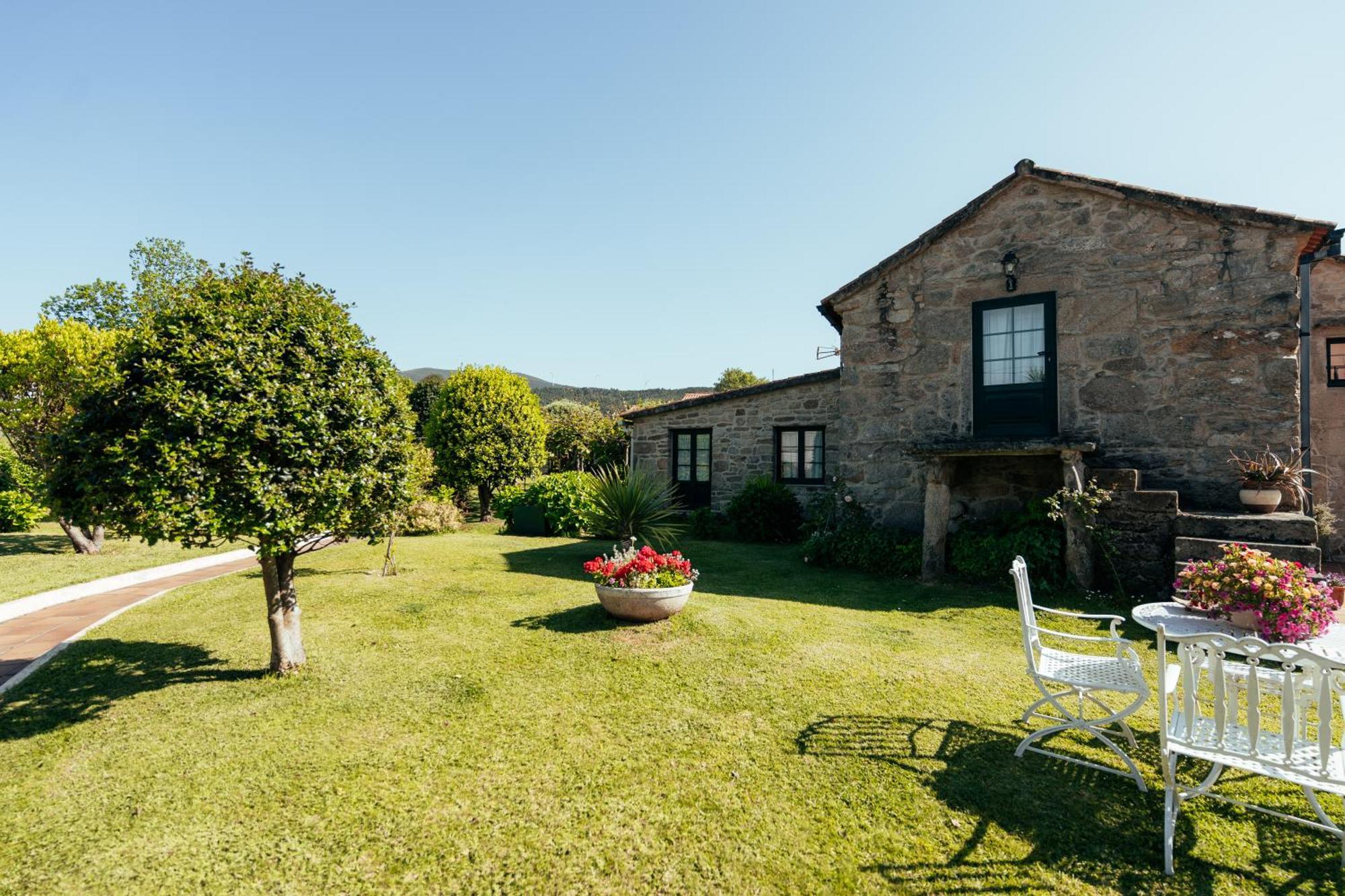 Os Miguelinos Guest House Catoira Eksteriør bilde