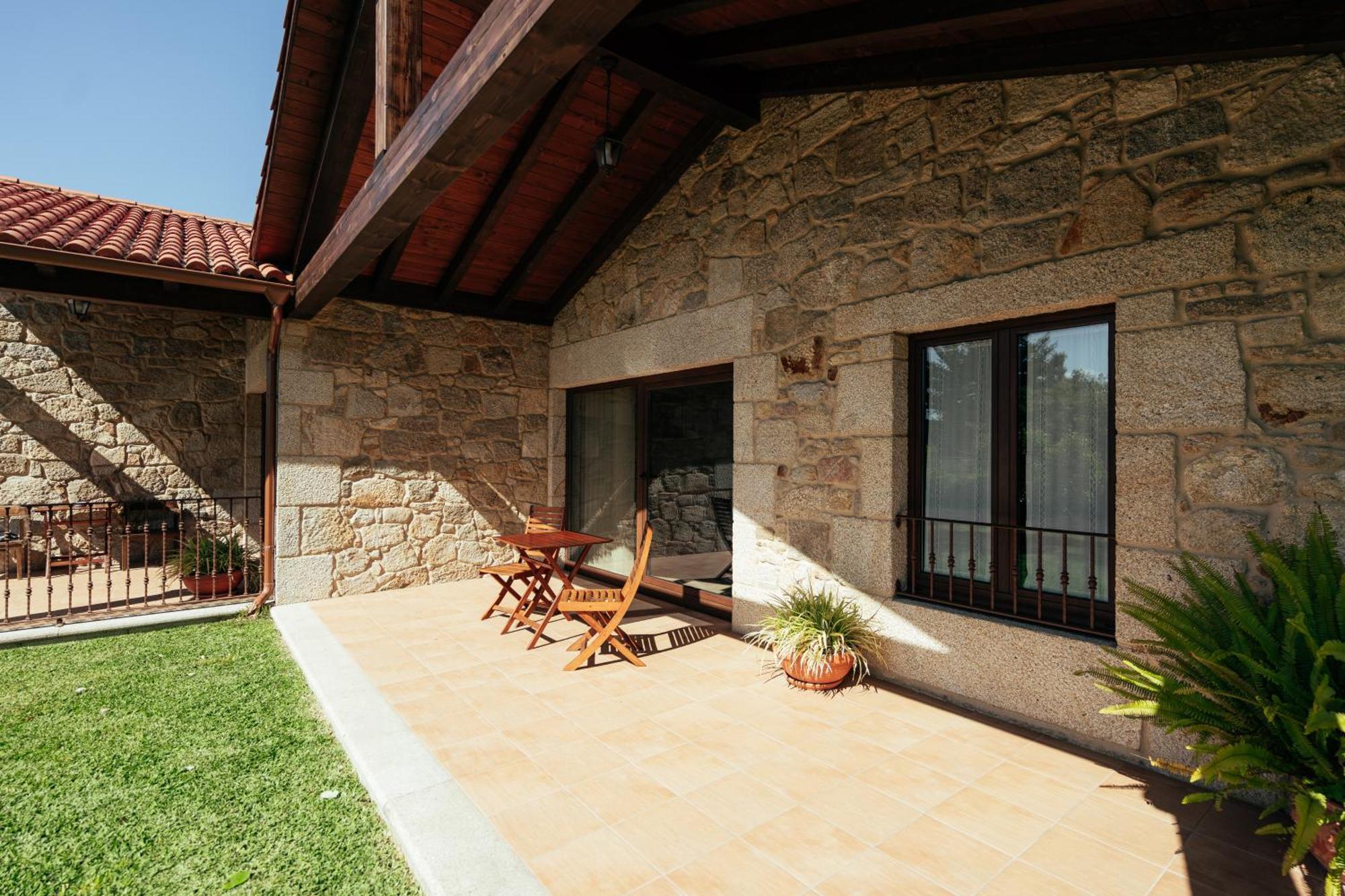 Os Miguelinos Guest House Catoira Eksteriør bilde
